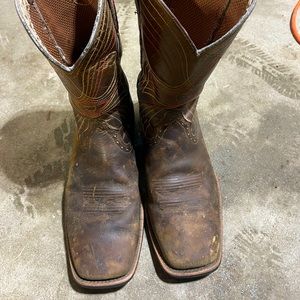 Ariat sport square toe cowboy boots 11D